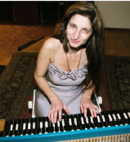 Sonia Donabedian au clavecin