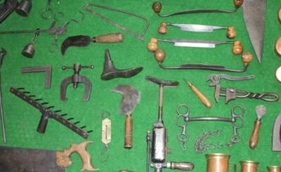 Outils anciens